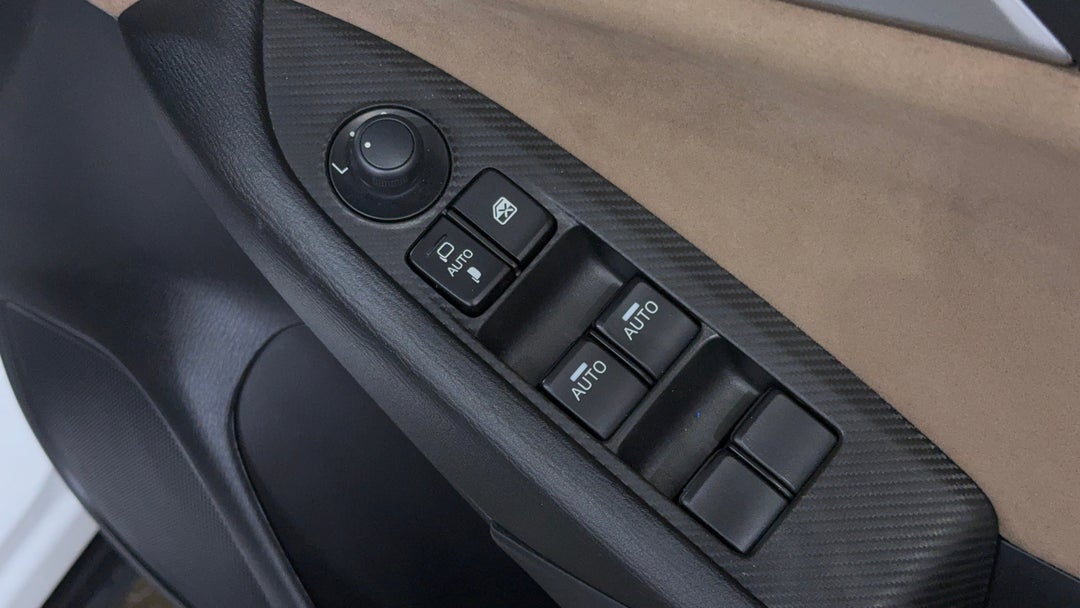 2023 Mazda CX-3 G20 Evolve, Automatic, 5958 km, Drivers Side Door Panel Controls