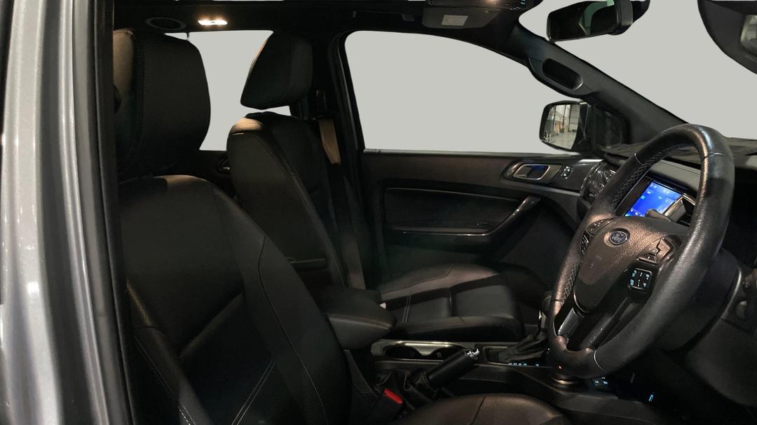 2022 Ford Everest Titanium (4WD), Automatic, 65664 km, Right Side Front Door Cabin View