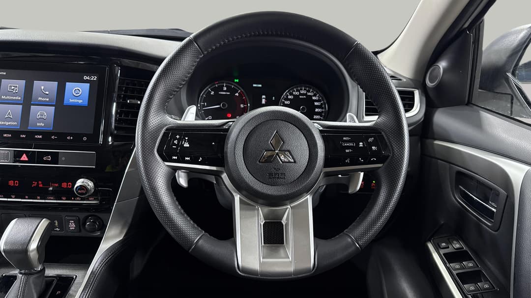 2024 Mitsubishi Pajero Sport Gls (4WD) 7 Seat, Automatic, 38484 km, Steering Wheel Close-up