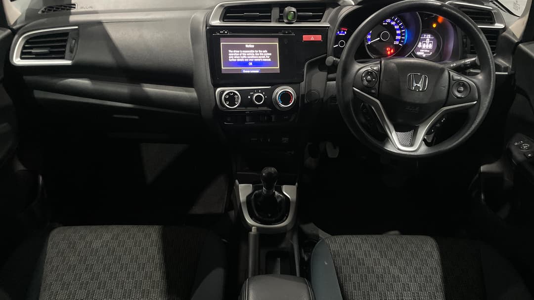 2016 Honda Jazz Vti, Manual, 30132 km, Center Console
