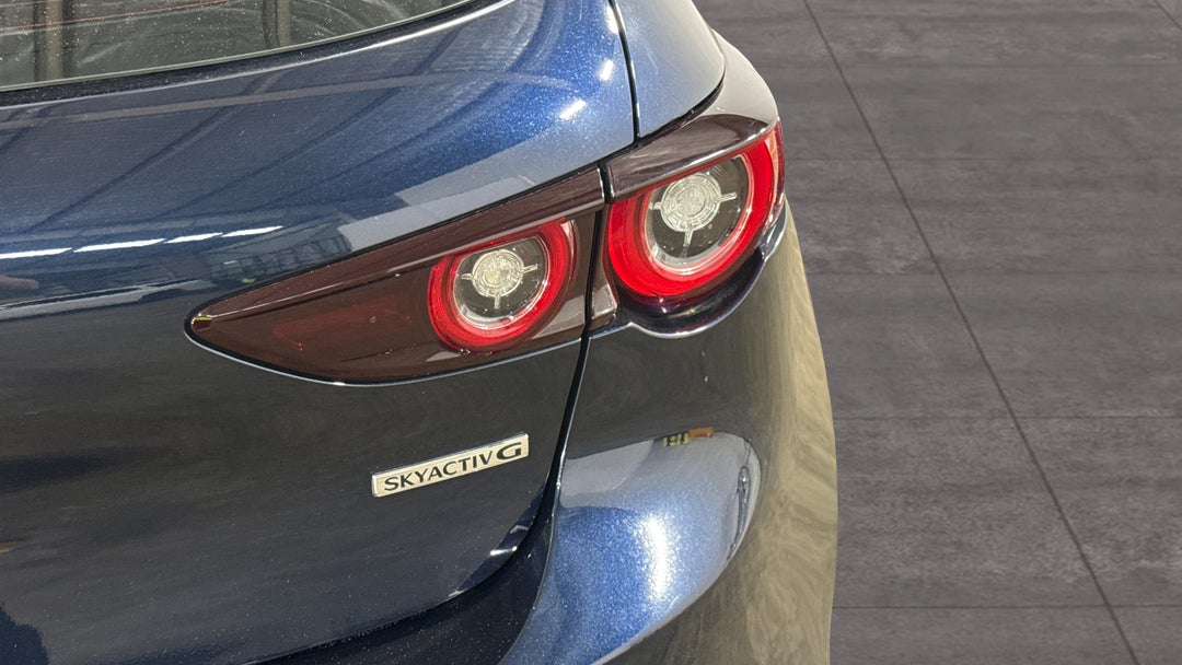 2022 Mazda 3 G25 Astina, Automatic, 26062 km, Badge (Boot Right Side)