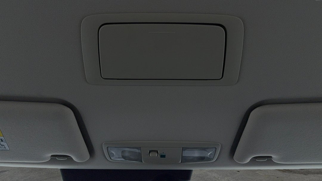 On-Roof Controls/Sunglass holder