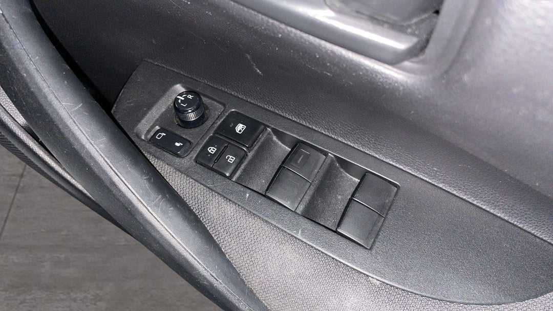 2021 Toyota Corolla Ascent Sport, Automatic, 53785 km, Drivers Side Door Panel Controls