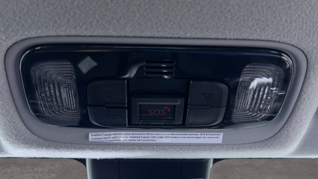 On-Roof Controls/Sunglass holder