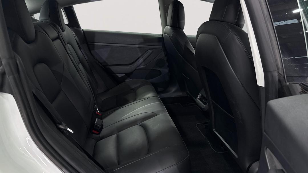 2022 Tesla Model 3 Rear-wheel Drive, Automatic, 43842 km, Right Side Rear Door Cabin View