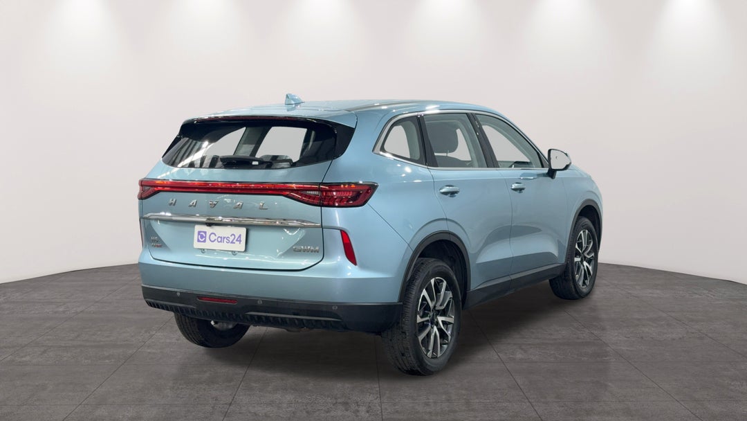 Right Back Diagonal (45- Degree) View