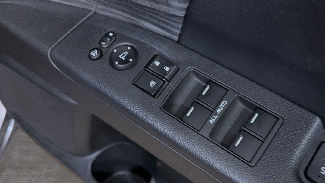 2014 Honda Odyssey Vti-l, Automatic, 44418 km, Drivers Side Door Panel Controls