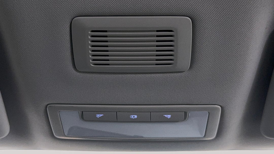 On-Roof Controls/Sunglass holder