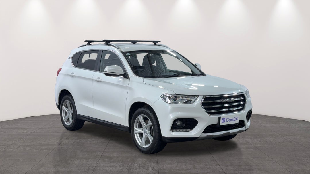 2018 Haval H2 Premium (4x2), Automatic, 103954 km, Right Front Diagonal (45- Degree) View