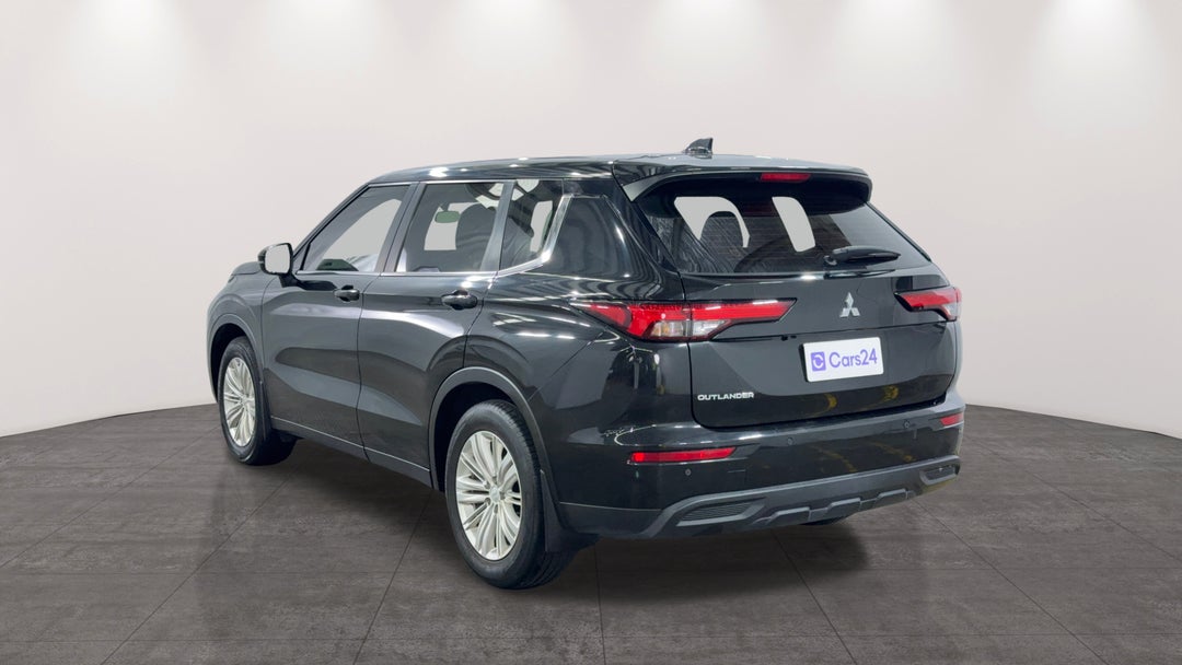 Left Back Diagonal (45- Degree) View