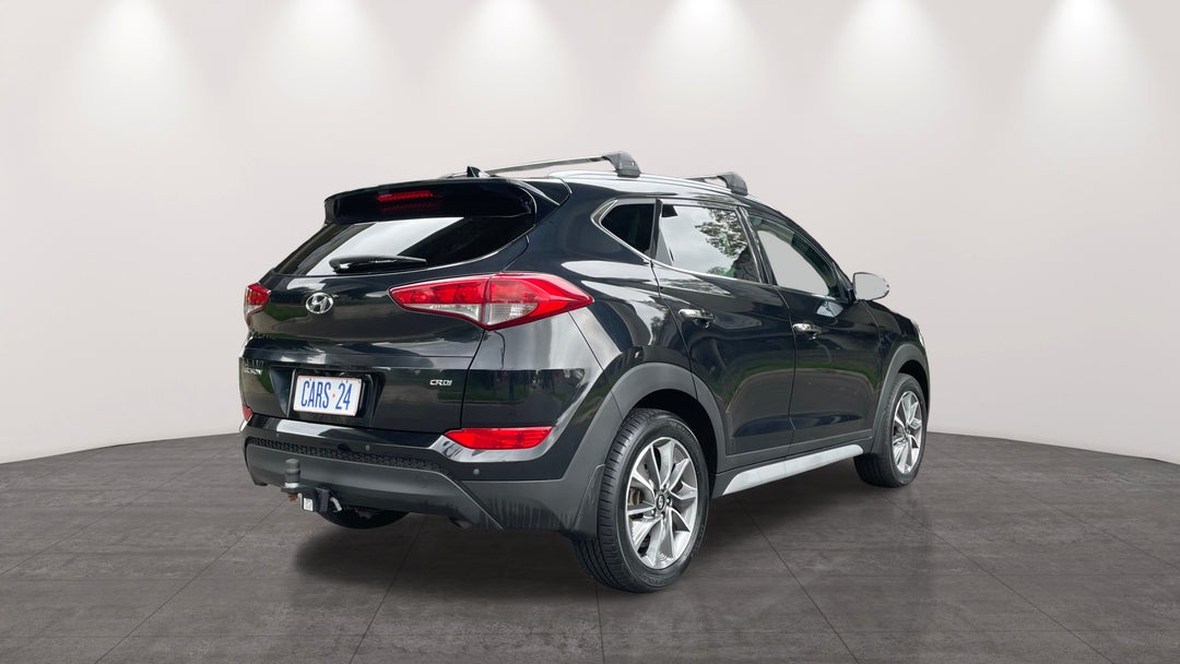 Right Back Diagonal (45- Degree) View