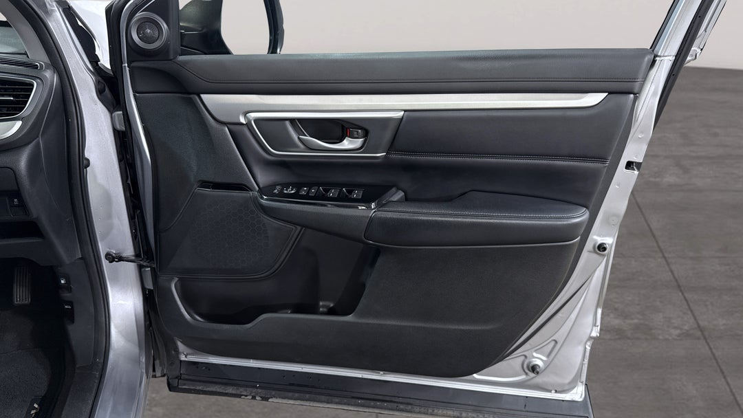 2018 Honda CR-V Vti-e7 (2WD), Automatic, 156087 km, Speaker View