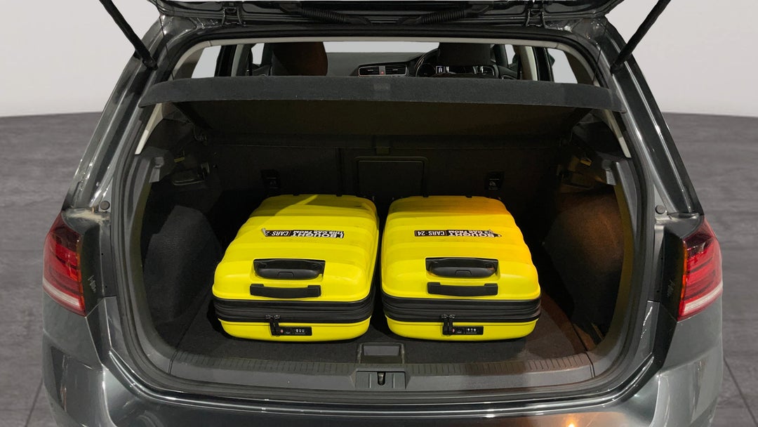 2018 Volkswagen Golf 110 Tsi Trendline, Automatic, 103584 km, Boot Inside View with Luggage