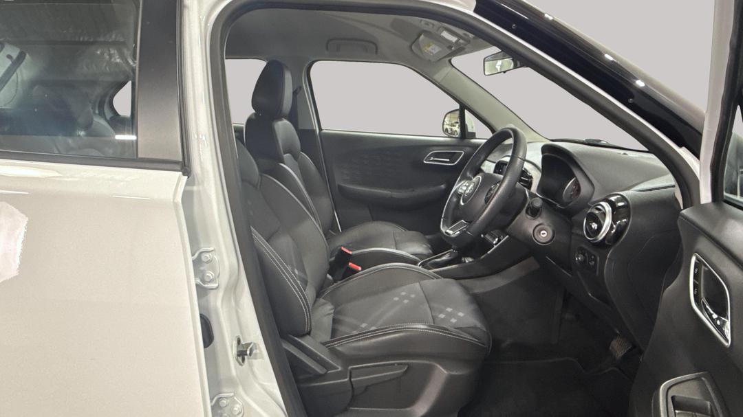 2022 MG Mg3 Auto Excite (with Navigation), Automatic, 27046 km, Right Side Front Door Cabin View