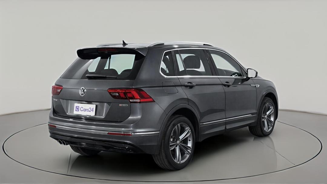 2019 Volkswagen Tiguan 132 Tsi R-line Edition, Automatic, 63435 km, Right Back Diagonal (45- Degree) View