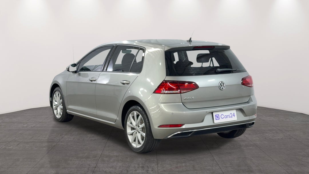 Left Back Diagonal (45- Degree) View