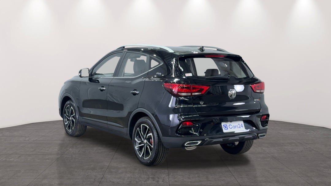 Left Back Diagonal (45- Degree) View