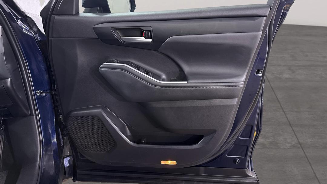 2022 Toyota Kluger Gxl Hybrid AWD, Automatic, 55788 km, Speaker View