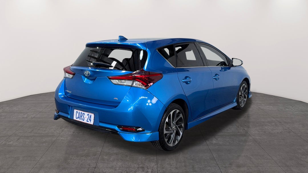 Right Back Diagonal (45- Degree) View