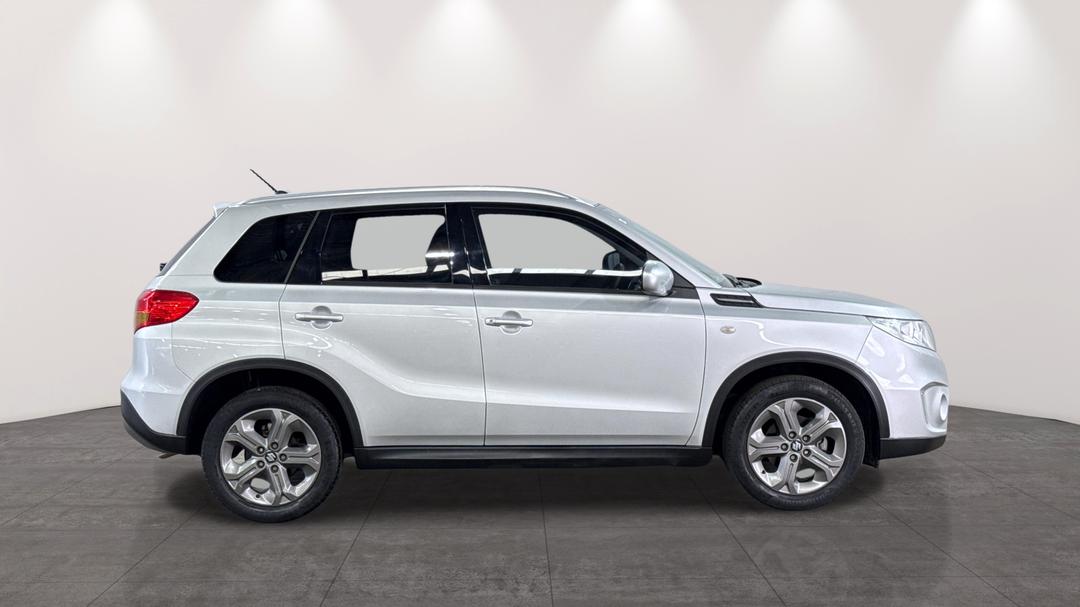 2015 Suzuki Vitara Rt-s, Automatic, 51701 km, Right Side View