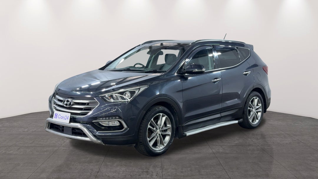 2015 Hyundai Santa Fe Highlander Crdi (4x4), Automatic, 142786 km, Left Front Diagonal (45- Degree) View