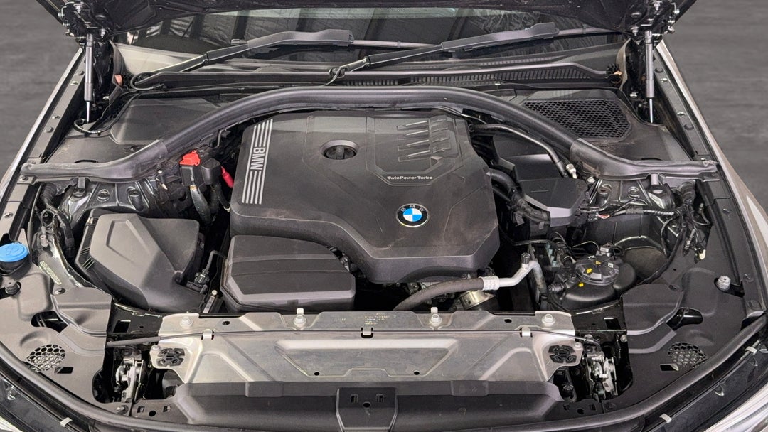 Open Bonnet (Engine)