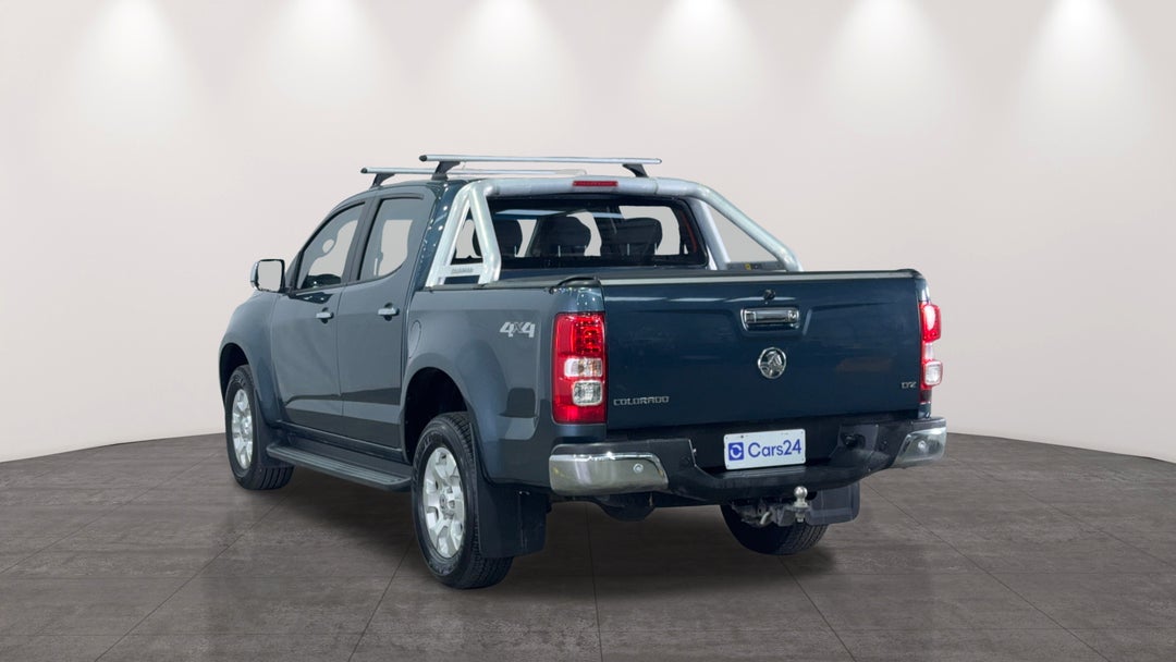 Left Back Diagonal (45- Degree) View