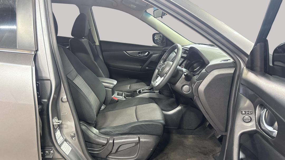 2021 Nissan X-trail St (2WD), Automatic, 133895 km, Right Side Front Door Cabin View
