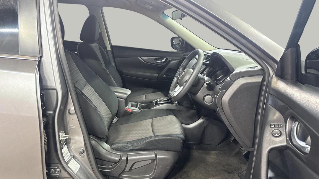 2021 Nissan X-trail St (2WD), Automatic, 133895 km, Right Side Front Door Cabin View