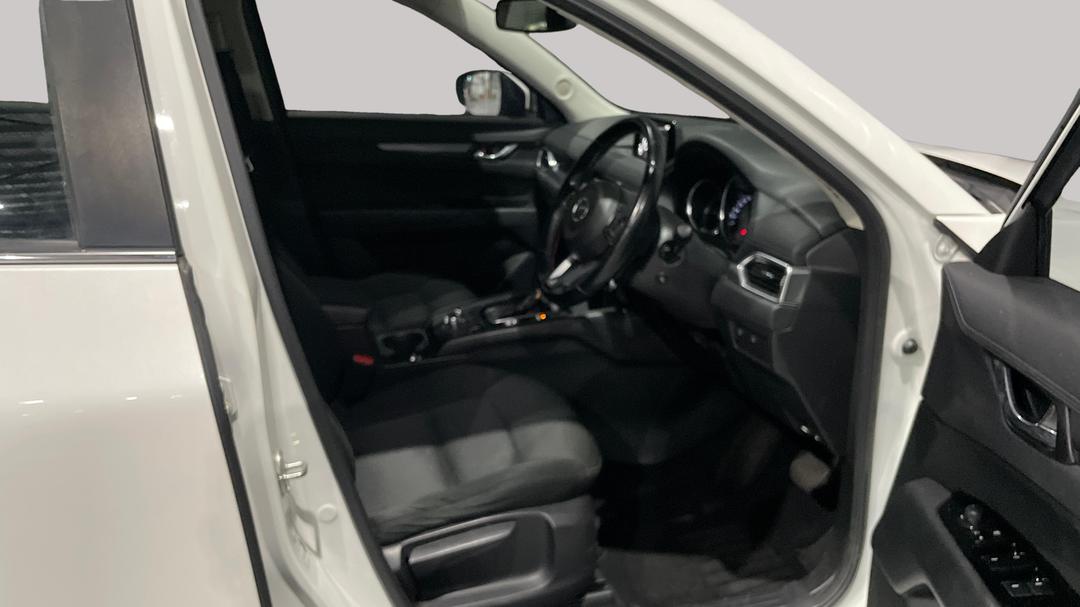 2017 Mazda CX-5 Maxx Sport (4x4), Automatic, 122567 km, Right Side Front Door Cabin View
