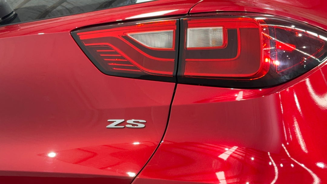 Badge (Boot Right Side)