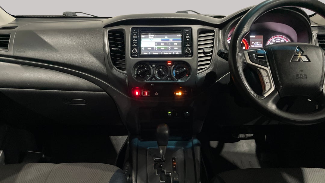 2018 Mitsubishi Triton Glx (4x4), Automatic, 78237 km, Dashboard View