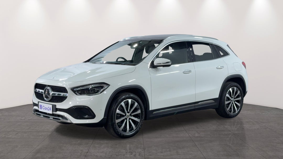 2021 Mercedes-benz GLA 200, Automatic, 35636 km, Left Front Diagonal (45- Degree) View