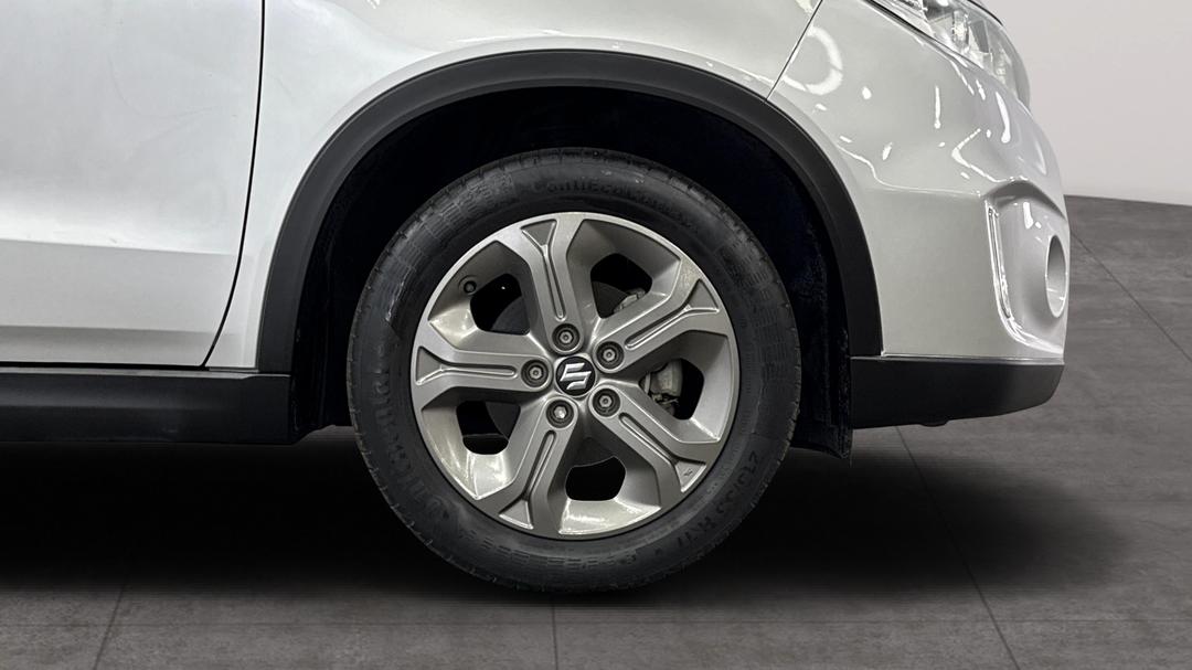 2015 Suzuki Vitara Rt-s, Automatic, 51701 km, Right Front Wheel