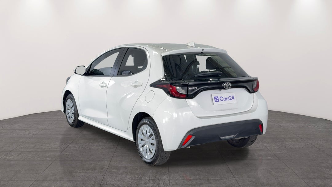 Left Back Diagonal (45- Degree) View