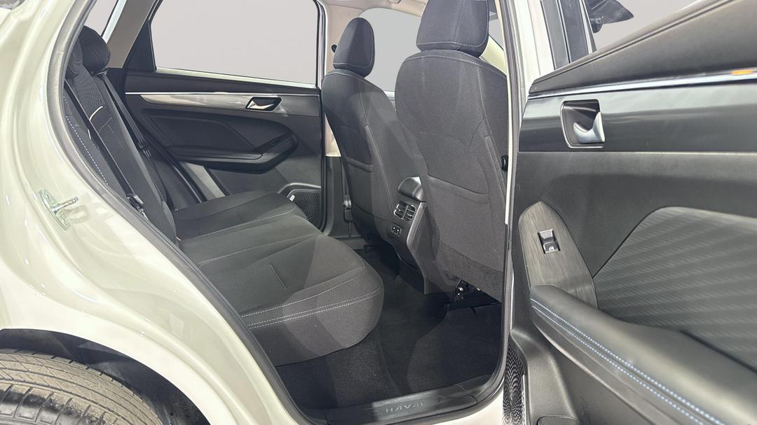 2022 GWM Haval Jolion Premium, Automatic, 82288 km, Right Side Rear Door Cabin View