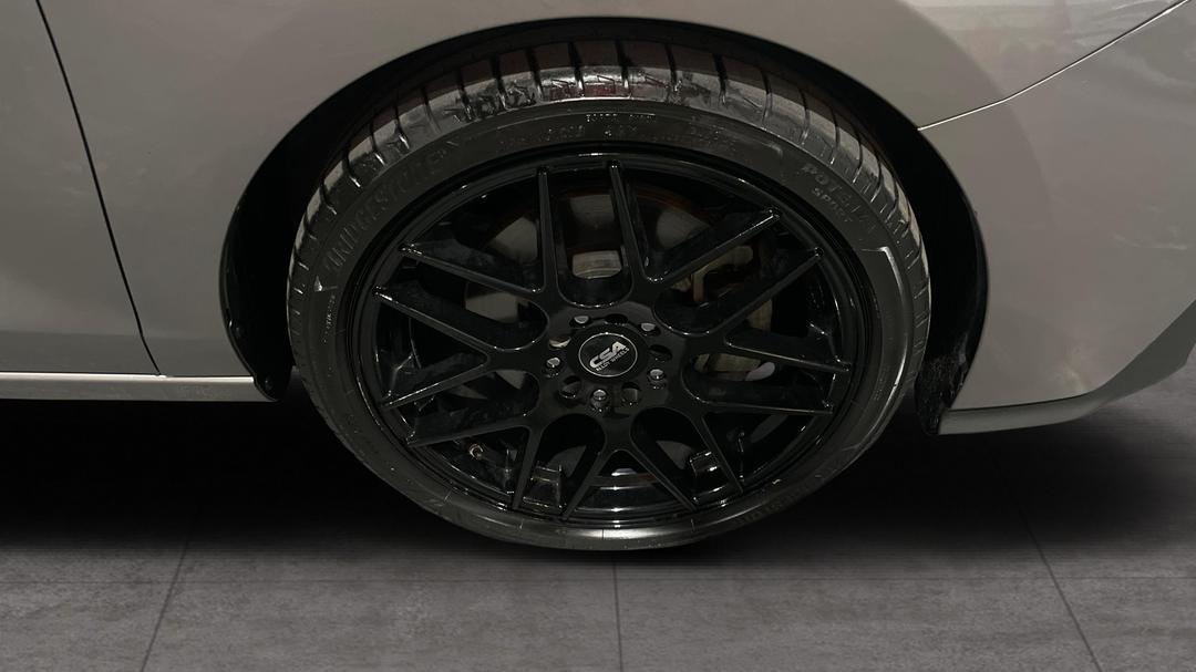 2023 Hyundai i30 N Line Premium, Automatic, 63888 km, Right Front Wheel