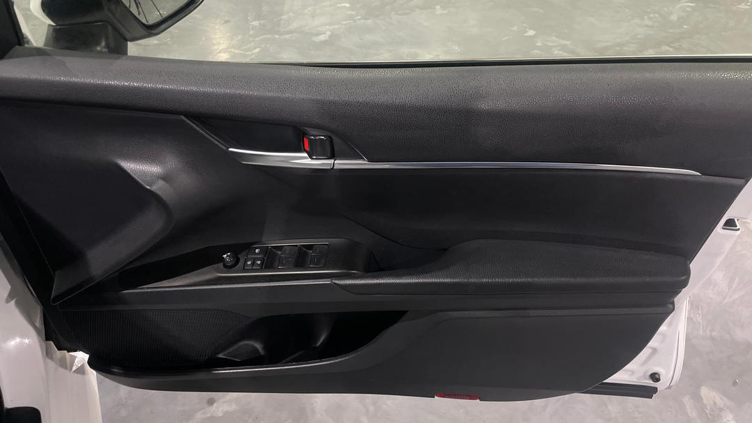 2023 Toyota Camry Ascent Hybrid, Automatic, 53425 km, Speaker View
