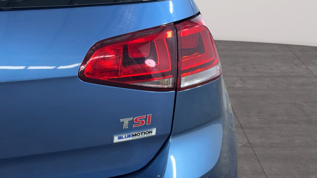 Badge (Boot Right Side)