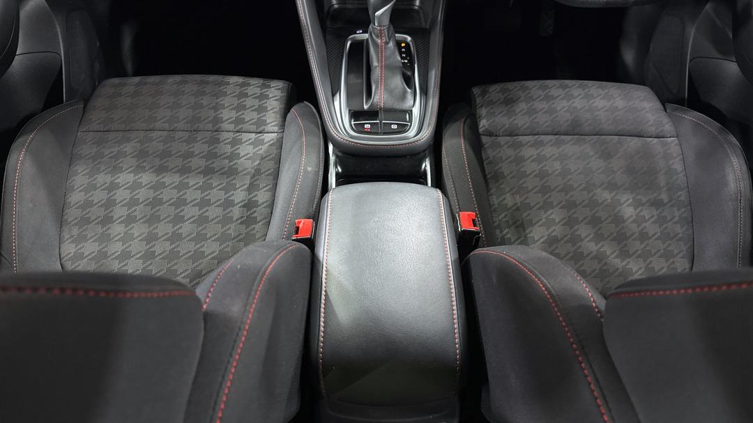 2022 MG Zst Core, Automatic, 62557 km, Center Console