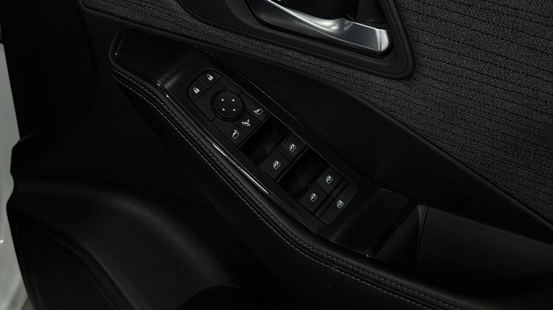 2024 Nissan X-trail St (4WD), Automatic, 49970 km, Drivers Side Door Panel Controls