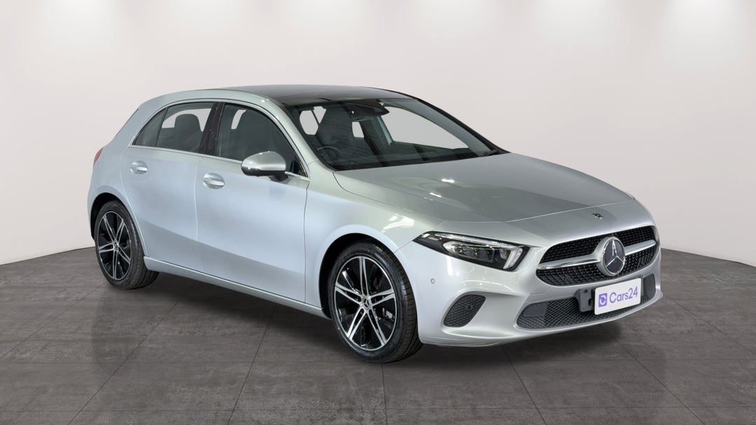 Right Front Diagonal (45- Degree) View