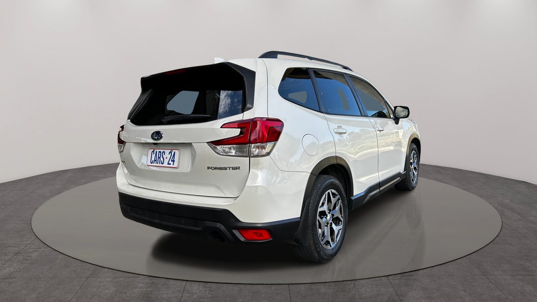 Right Back Diagonal (45- Degree) View