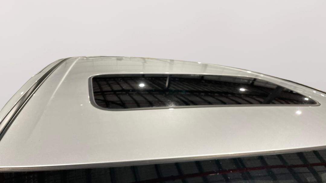 2015 Honda Odyssey Vti-l, Automatic, 112151 km, Roof/Sunroof View