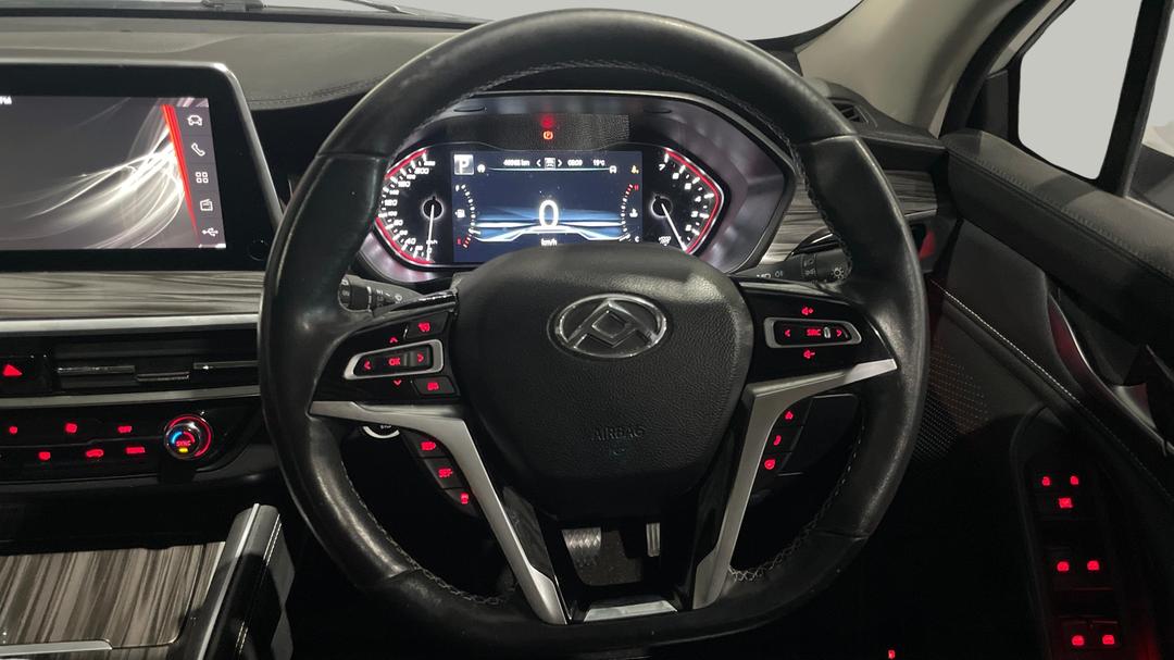 2022 LDV D90 Executive (4WD), Automatic, 46968 km, Steering Wheel Close-up