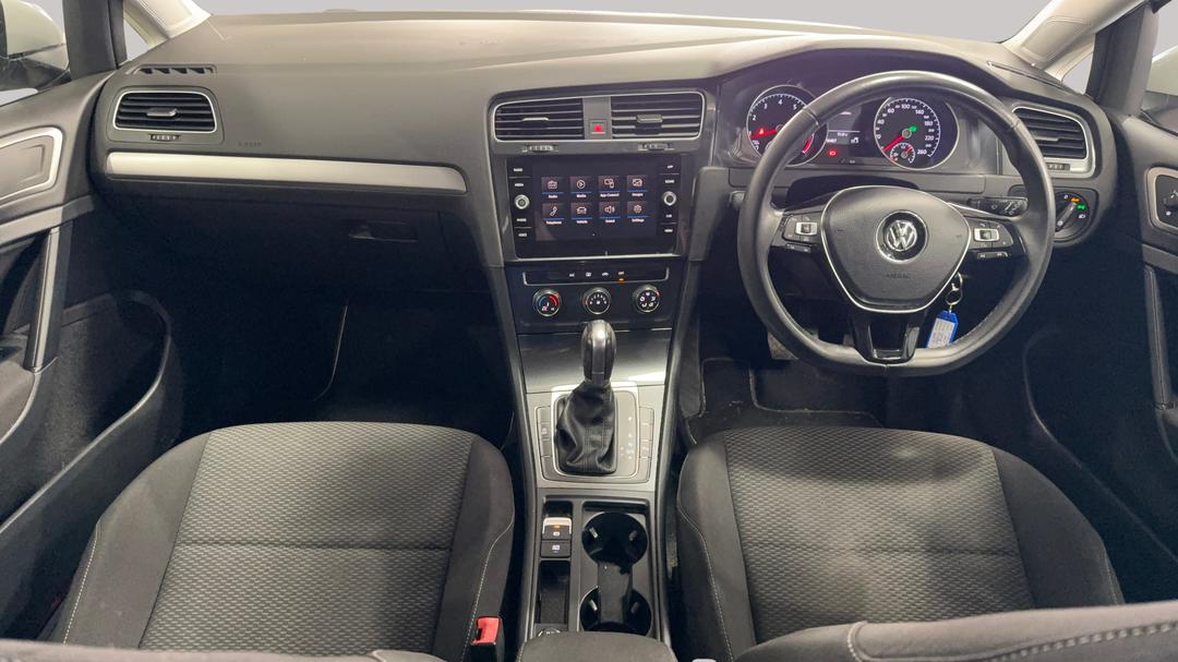 2017 Volkswagen Golf 110 Tsi Trendline, Automatic, 118407 km, Dashboard View