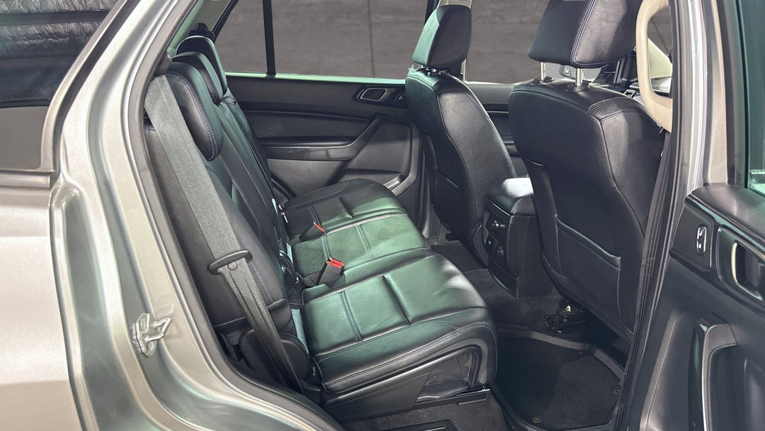 2021 Ford Everest Sport (4WD), Automatic, 95884 km, Right Side Rear Door Cabin View