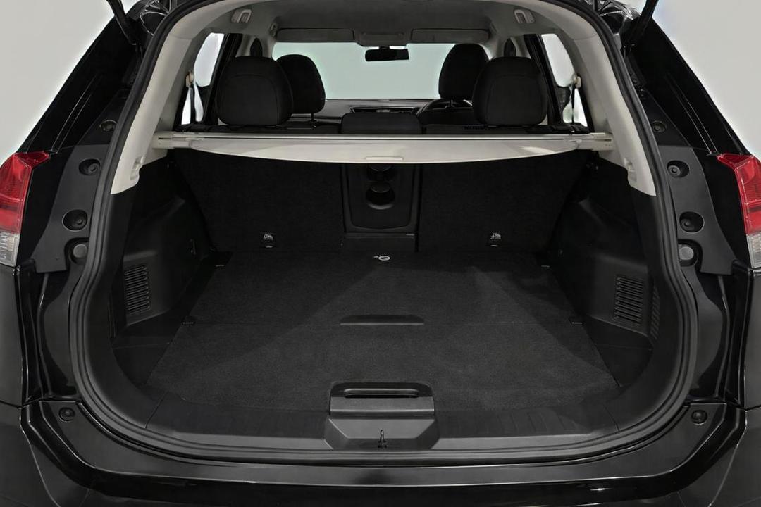 2017 Nissan X-trail St (4x4), Automatic, 132364 km, Boot Inside View