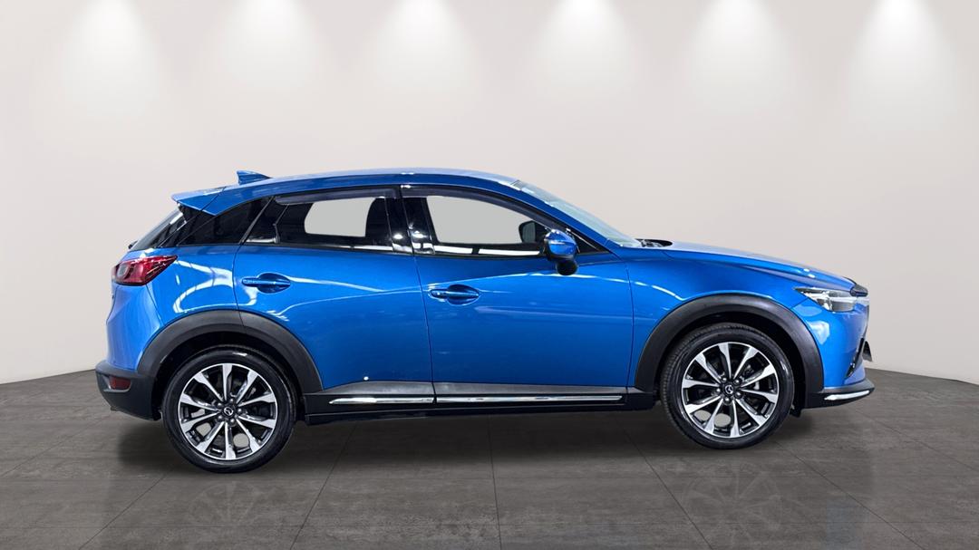 2019 Mazda CX-3 S Touring (AWD), Automatic, 96504 km, Right Side View