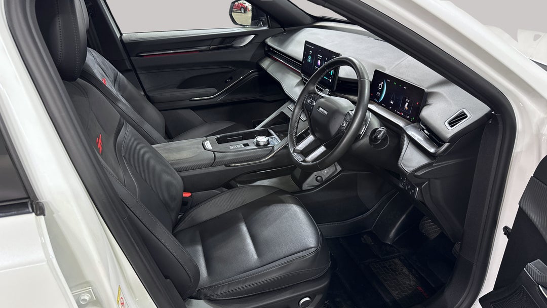 2023 GWM Haval H6gt Ultra (4WD), Automatic, 35205 km, Right Side Front Door Cabin View
